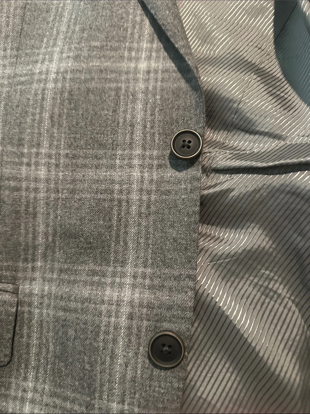 Boss (Hugo Boss) Gray Plaid Sport Coat - Subtle Check, 40R